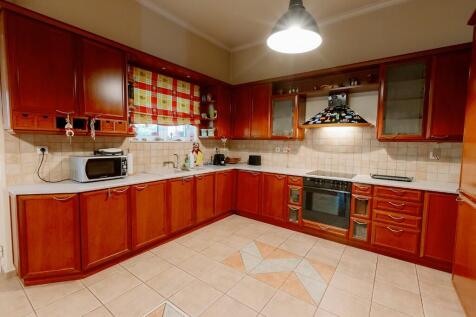 Equipped Kitchen