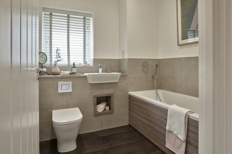 Base Houses Bathroom