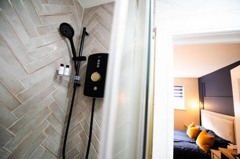 TheBay_Room2-5.jpg