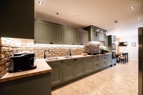 Kitchendownstairs74.jpg