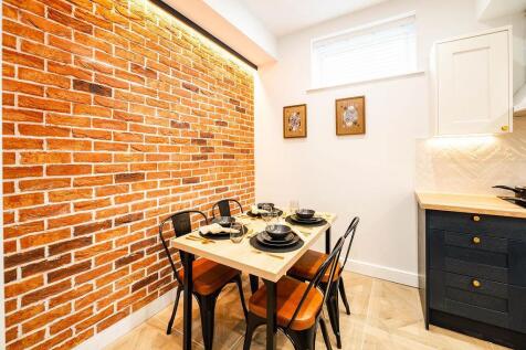 kitchenupstairswarmer-7.jpg