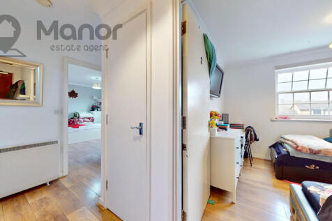 86-Queensberry-Place-01212025_194457