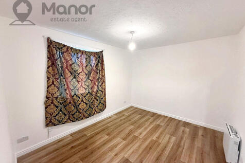 WhatsApp Image 2025-10-10 at 15.58.05 (5)