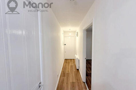 WhatsApp Image 2025-10-10 at 15.58.06 (3)