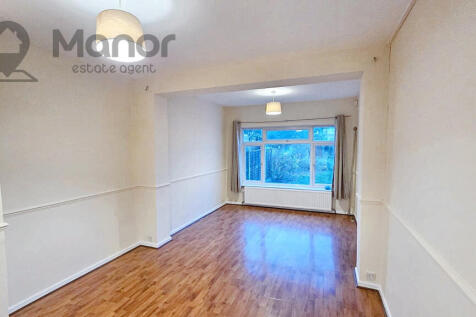 WhatsApp Image 2025-10-21 at 15.35.59 (1)