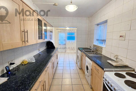 WhatsApp Image 2025-10-21 at 15.36.01