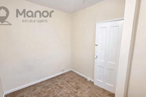 WhatsApp Image 2025-10-21 at 15.36.03 (2)