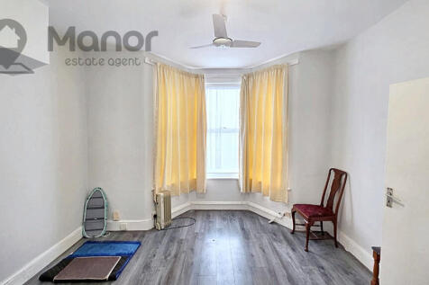 WhatsApp Image 2025-11-07 at 15.22.59