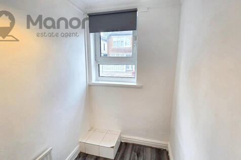 WhatsApp Image 2025-11-10 at 12.49.45