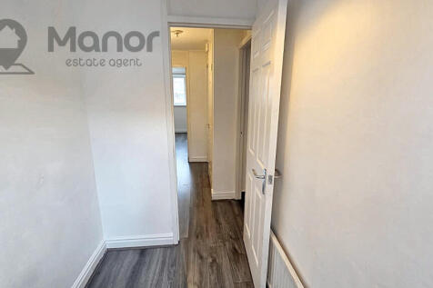 WhatsApp Image 2025-11-10 at 12.49.44 (2)