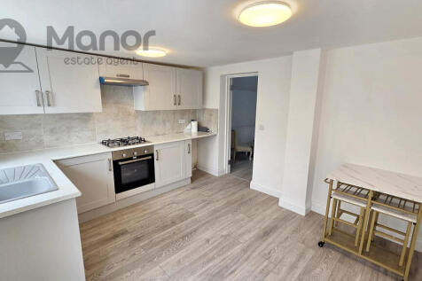 WhatsApp Image 2025-05-23 at 17.21.00 (2)