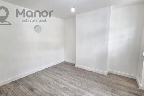 WhatsApp Image 2025-05-23 at 17.21.01 (6)