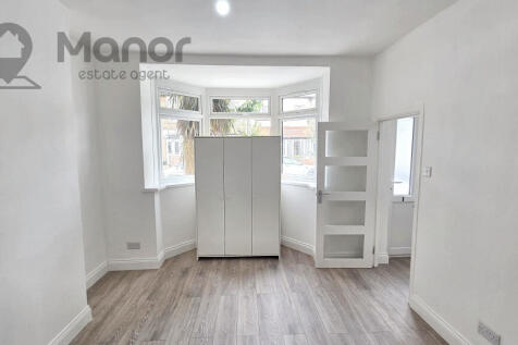 WhatsApp Image 2025-05-23 at 17.21.01 (5)