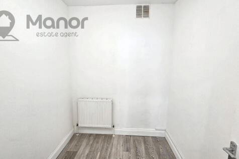 WhatsApp Image 2025-05-23 at 17.21.01 (3)