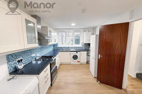 WhatsApp Image 2025-11-17 at 14.00.36