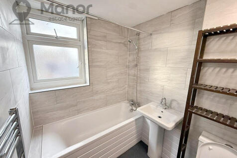 WhatsApp Image 2025-11-17 at 14.00.39