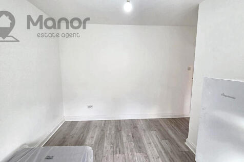 WhatsApp Image 2025-11-19 at 14.39.09