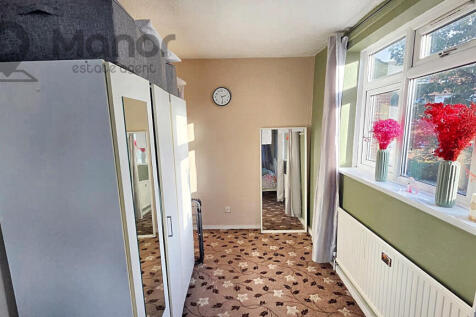 WhatsApp Image 2025-11-19 at 11.34.25 (1)