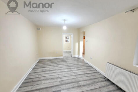 WhatsApp Image 2025-11-23 at 00.39.10