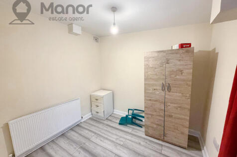 WhatsApp Image 2025-11-23 at 00.39.11 (4)