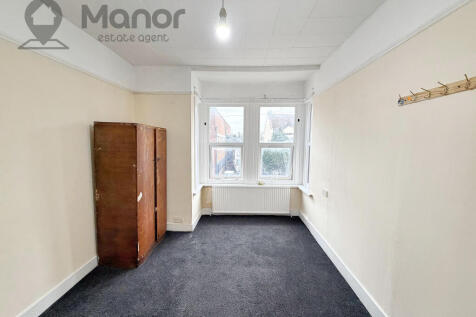 WhatsApp Image 2025-11-23 at 01.02.55 (1)