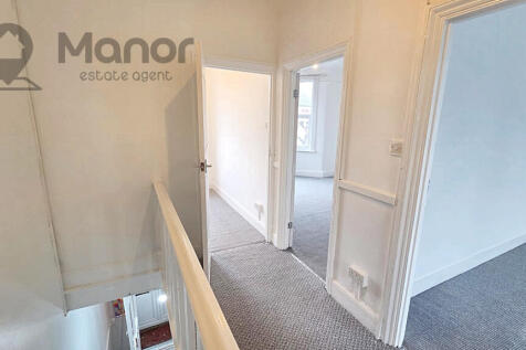 WhatsApp Image 2025-11-22 at 21.13.50 (2)