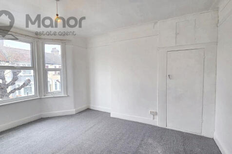 WhatsApp Image 2025-11-22 at 21.13.47 (1)