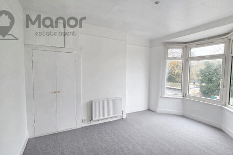 WhatsApp Image 2025-11-22 at 21.13.48 (1)