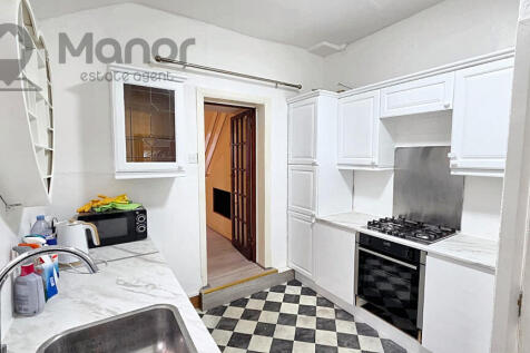 WhatsApp Image 2025-11-22 at 21.52.46 (1)