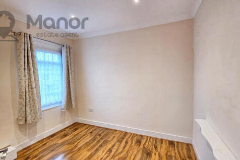 WhatsApp Image 2025-11-22 at 21.52.43 (2)