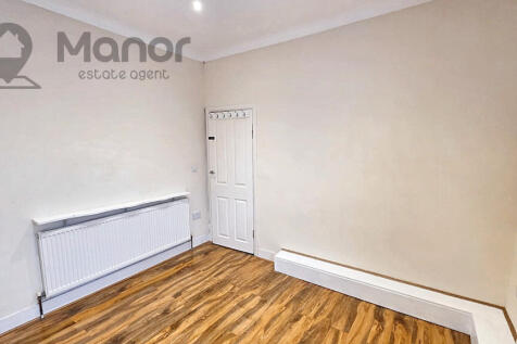 WhatsApp Image 2025-11-22 at 21.52.43 (3)