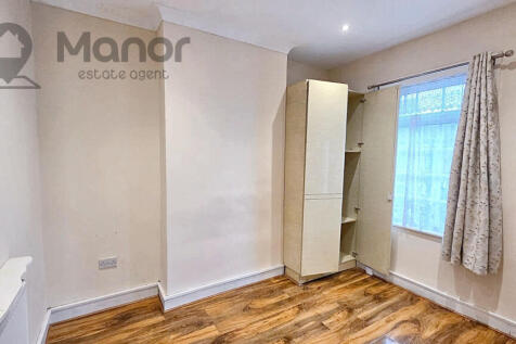 WhatsApp Image 2025-11-22 at 21.52.42 (2)