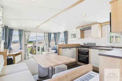 Kitchen/ Diner/ Living Room