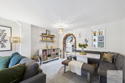 Living Room / Dining Area