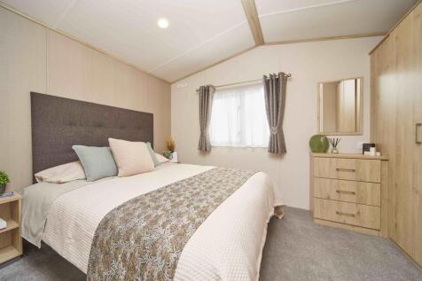 Primary Bedroom &amp; En Suite