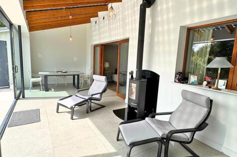 Sun Lounge