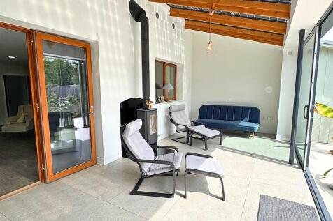 Sun Lounge