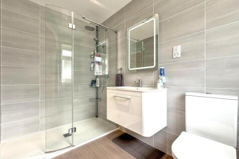 Master En-Suite