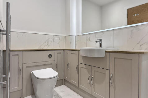 En-Suite Bathroom