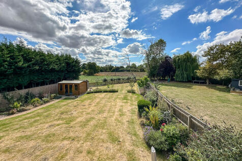 Rear garden (2)