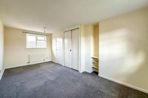 Bedroom 1 (1)