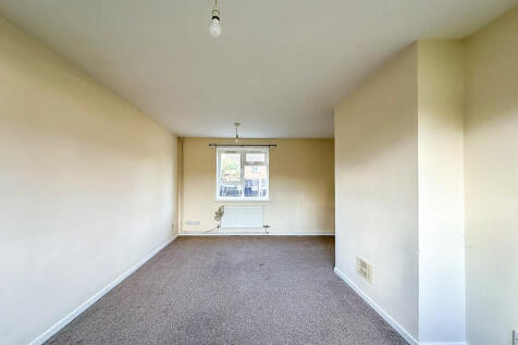 Living Room (3)