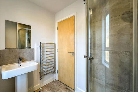 Shower Room (2)