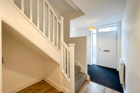Stairs to 1st flo...