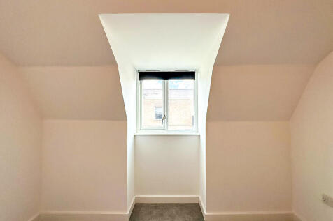 Bedroom 2 (1)