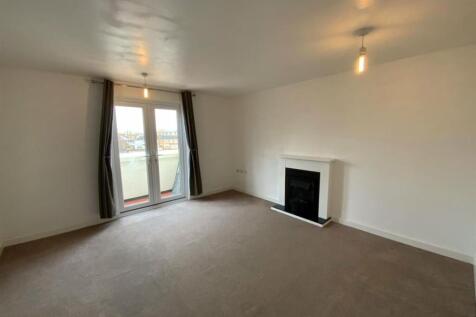 24-Clough-Close-Lounge.jpg