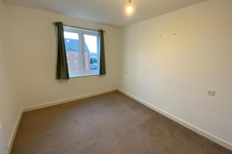 24-Clough-Close-Bedroom.jpg