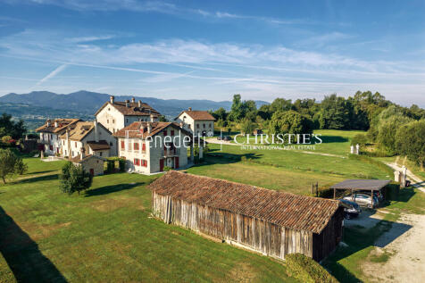 3a9bca6f-18f3-4154-9294-abaa9c03c740_original