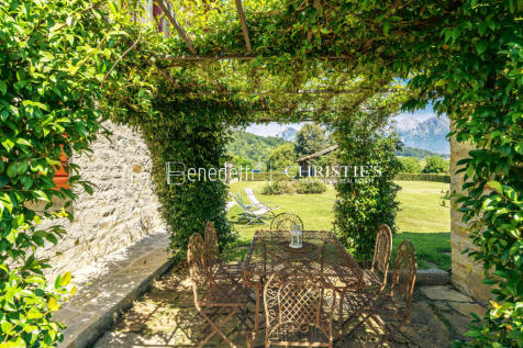 a424e664-7286-472b-9f0d-edc1330fc12a_original