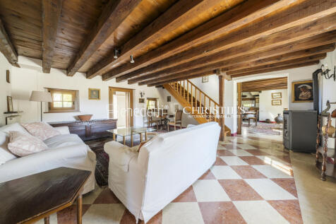 2d38f55b-ee14-4059-997c-d33d4921166b_original